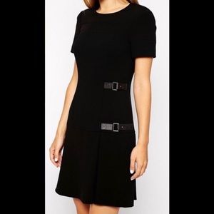 Karen Millen pleated mini dress short sleeve side buckle crew neck black